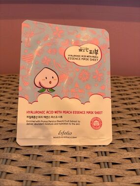 esfolio Hyaluronic Acid with Peach Essence Sheet Mask